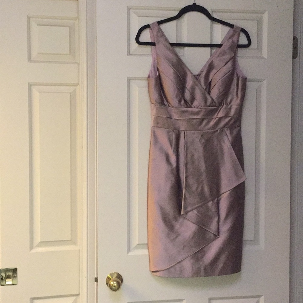 Beige/Pink cocktail dress Kay Unger Sz 6 55% silk